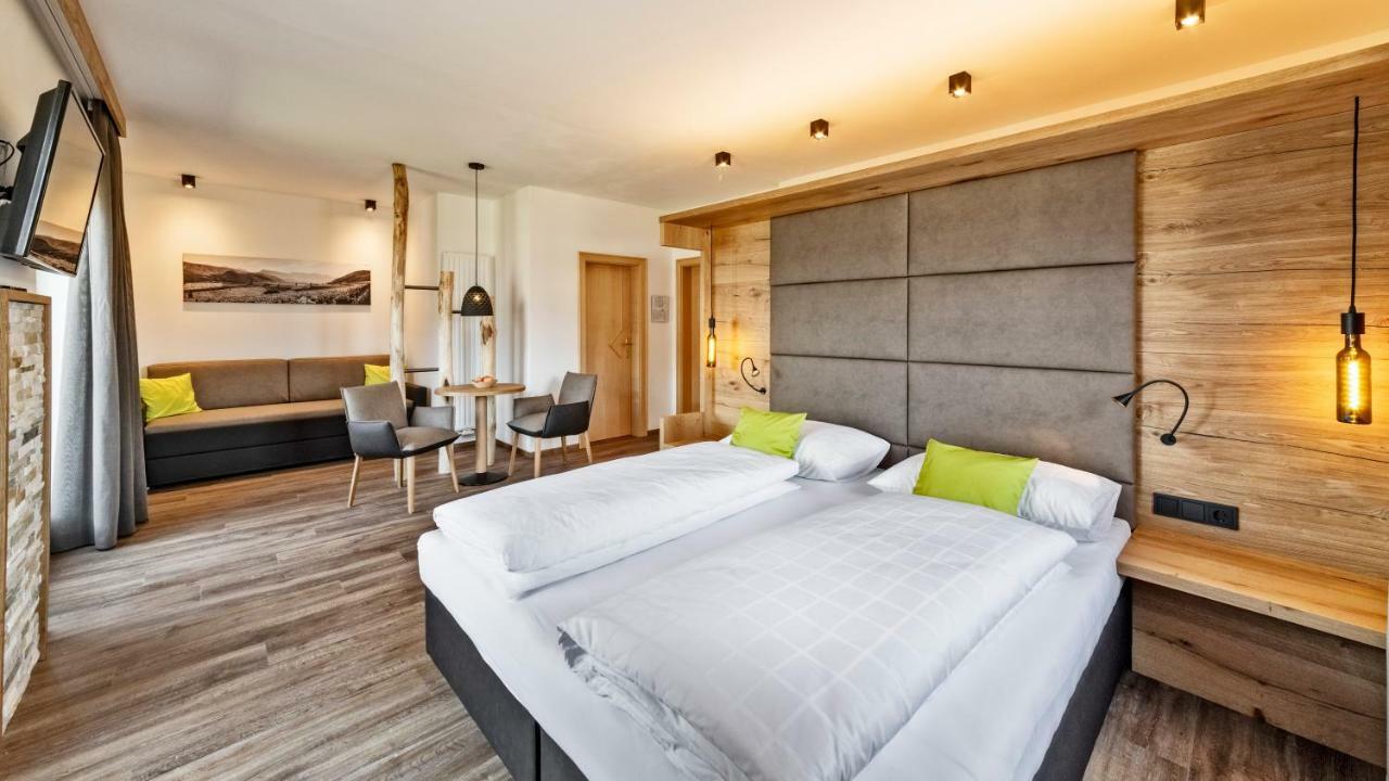 Hotel Garni Sonngart Andrian Kültér fotó