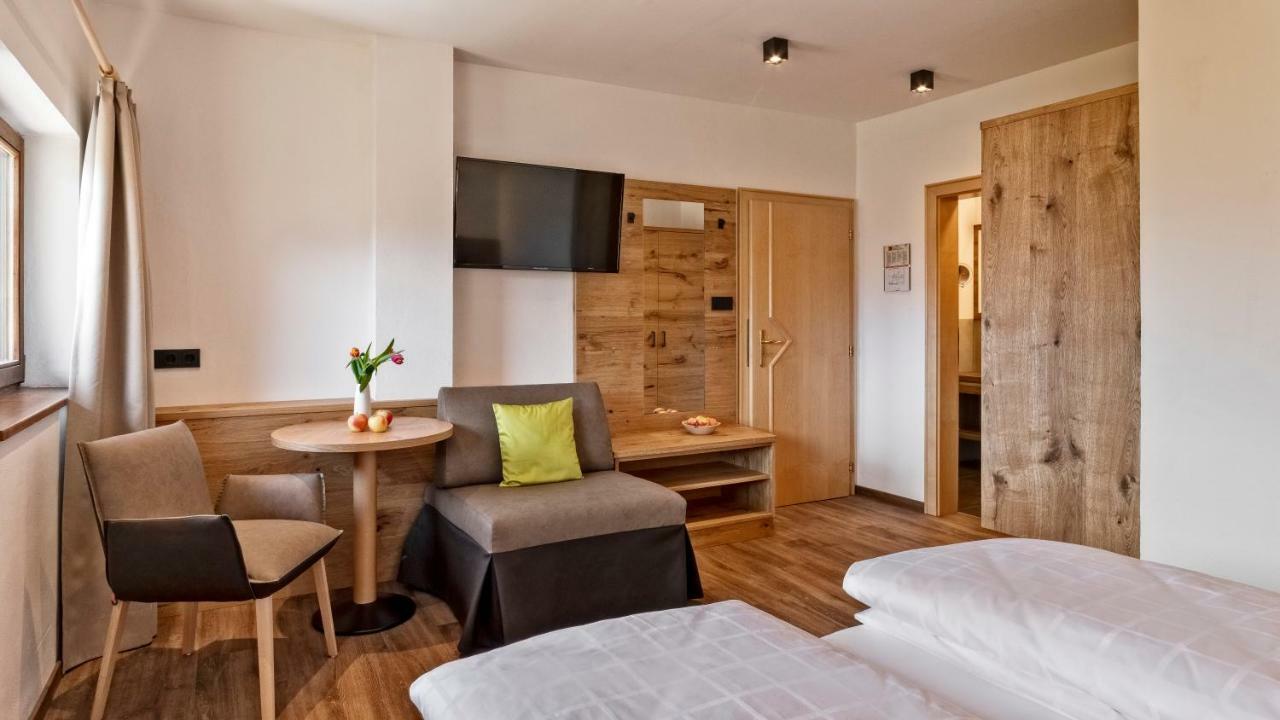 Hotel Garni Sonngart Andrian Kültér fotó