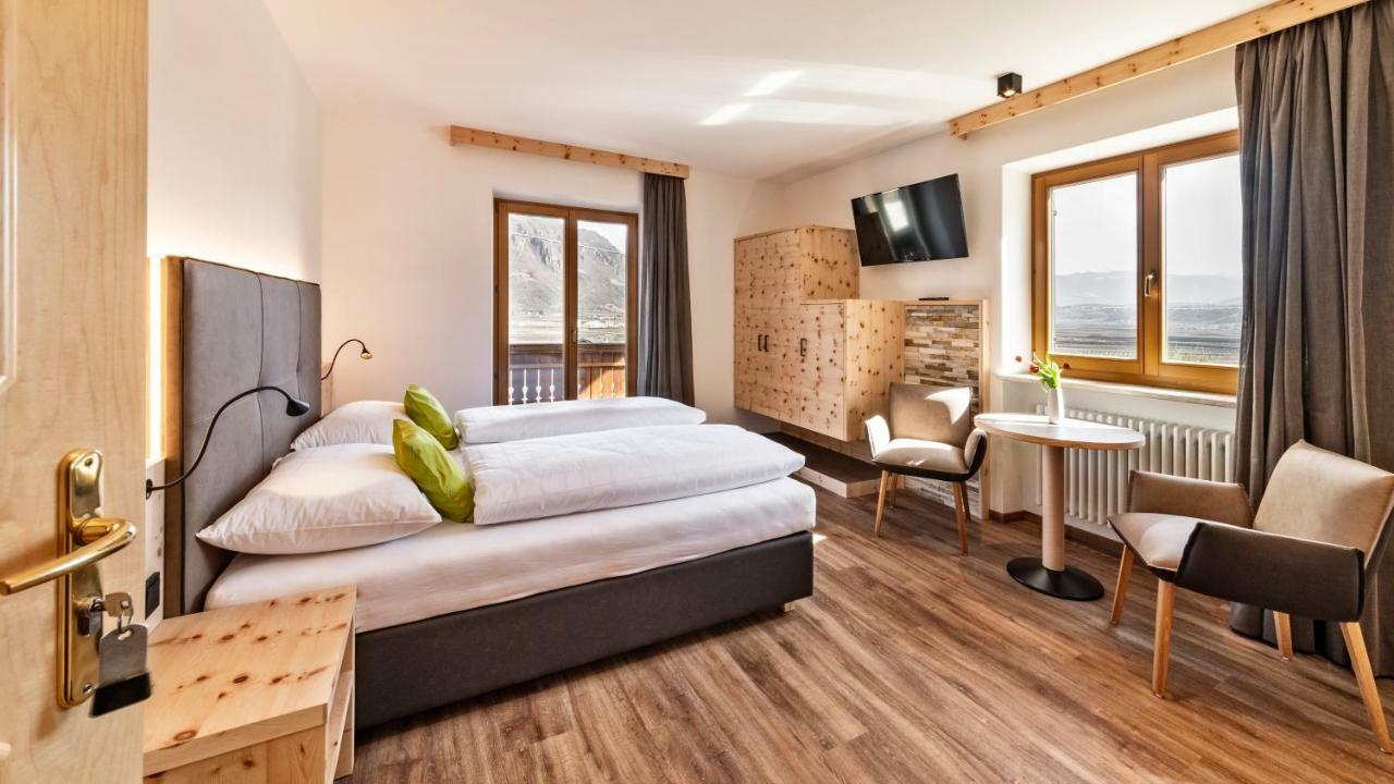 Hotel Garni Sonngart Andrian Kültér fotó
